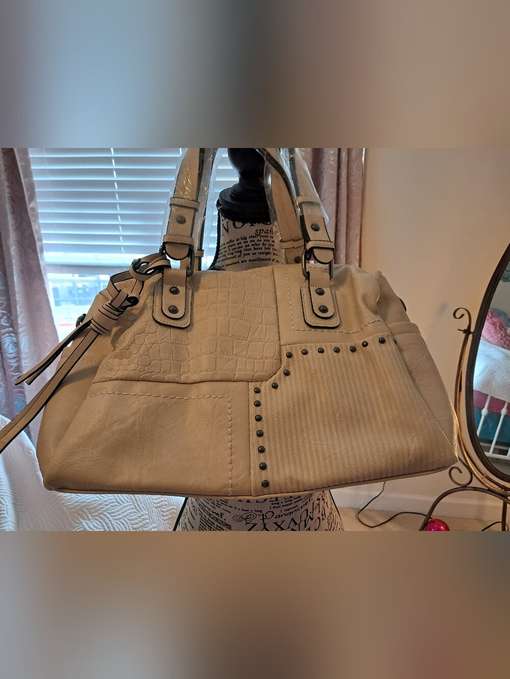 Dasein Designer Bag NWT & Dust Bag Beige Embossed Pattern